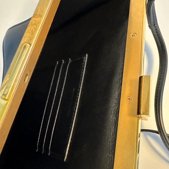 Crossbody_Bags